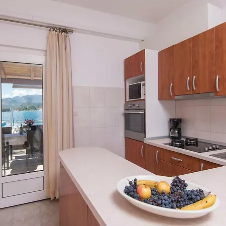 Amazing Apartment In Luka Dubrava With Wifi Luka (Dalmatia)