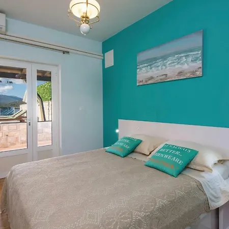 Amazing Apartment In Luka Dubrava With Wifi * Luka (Dalmatia)